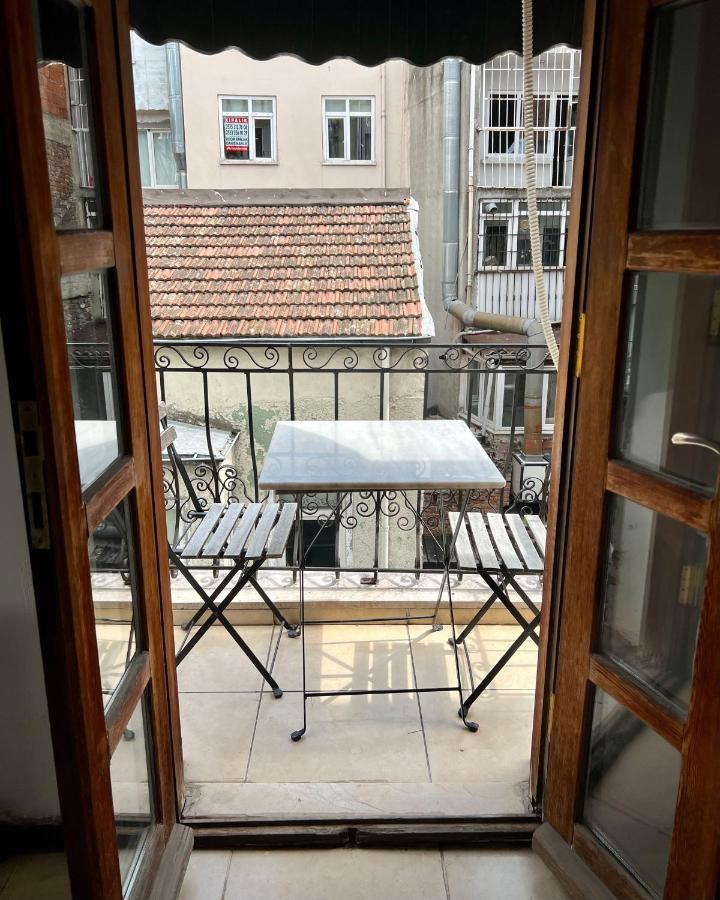 Gaia Art Hostel Hotel Istanbul Bagian luar foto